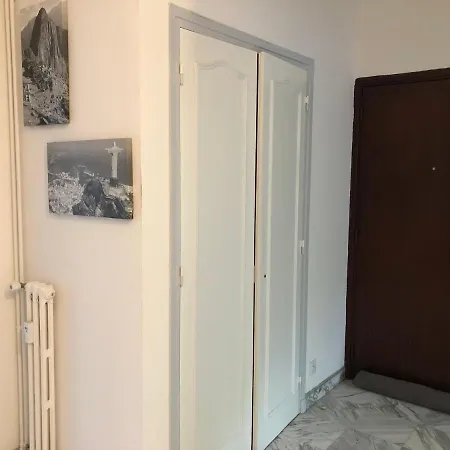 D'helene Апартаменты *